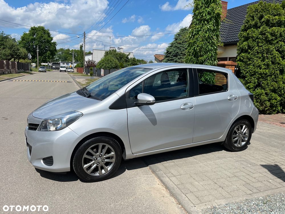 Toyota Yaris 1.33 Premium - 3