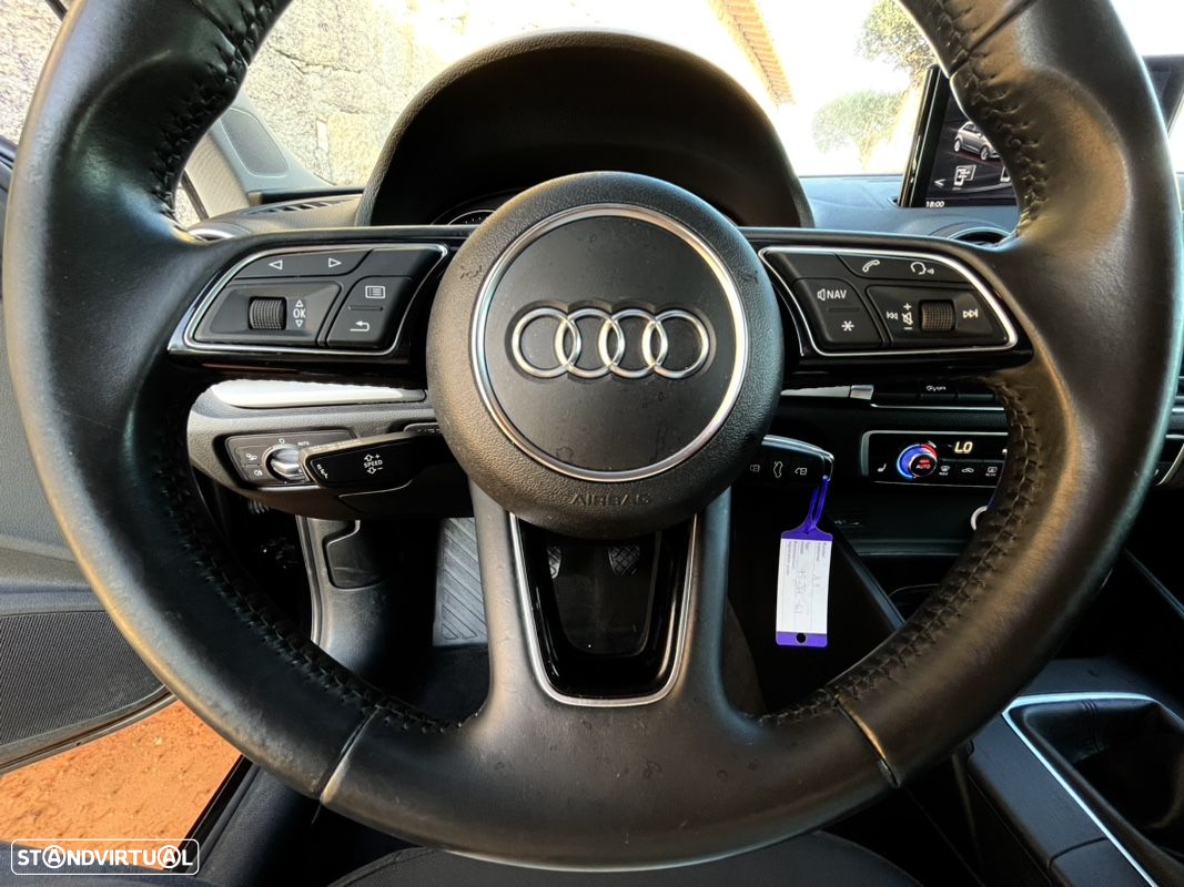 Audi A3 Sportback 1.6 TDI Design - 32