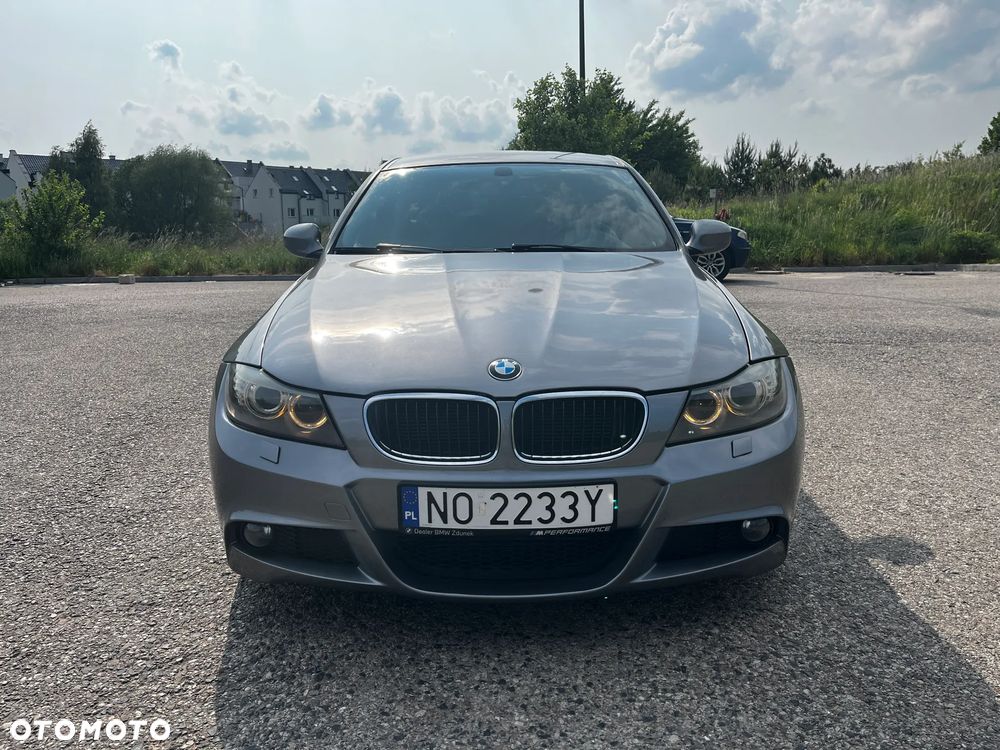 BMW Seria 3 318d Touring Sport Line - 2