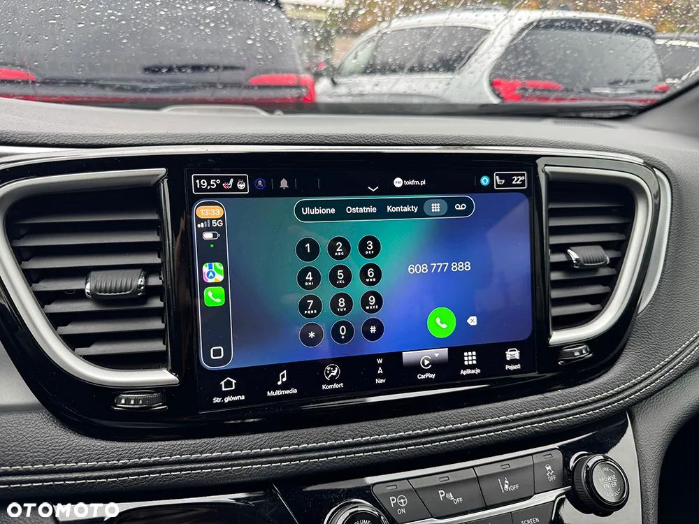 Chrysler Pacifica - 33