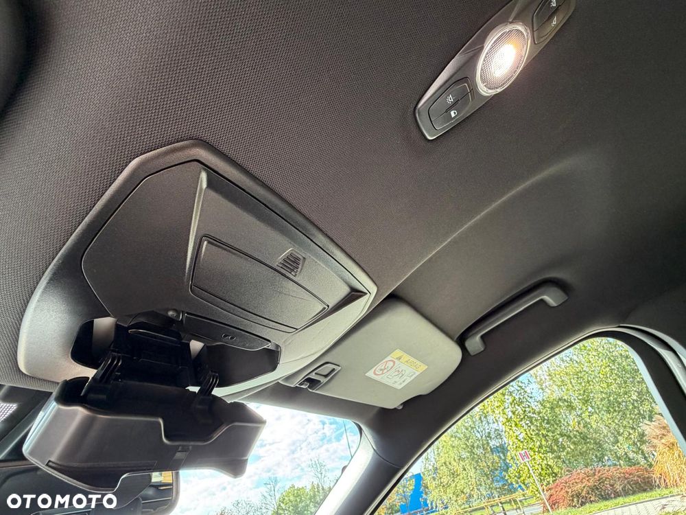 Ford Kuga 2.0 TDCi 4x4 ST-Line - 27