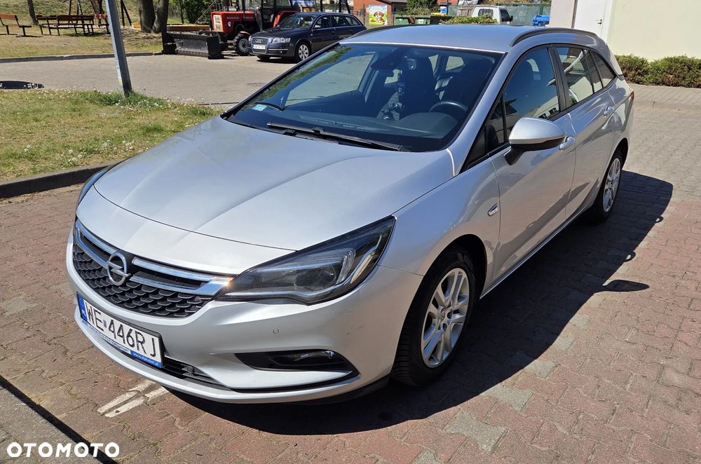 Opel Astra 1.4 T Enjoy - 1