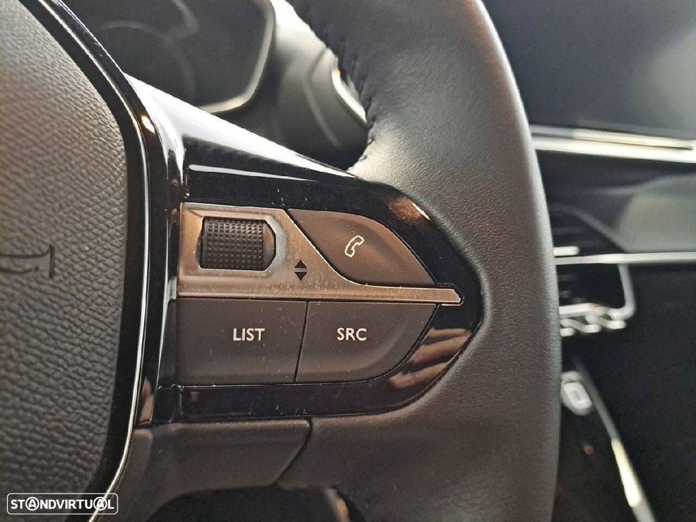 Peugeot 2008 1.2 PureTech Style - 17