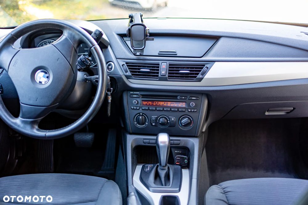 BMW X1 xDrive18d - 28