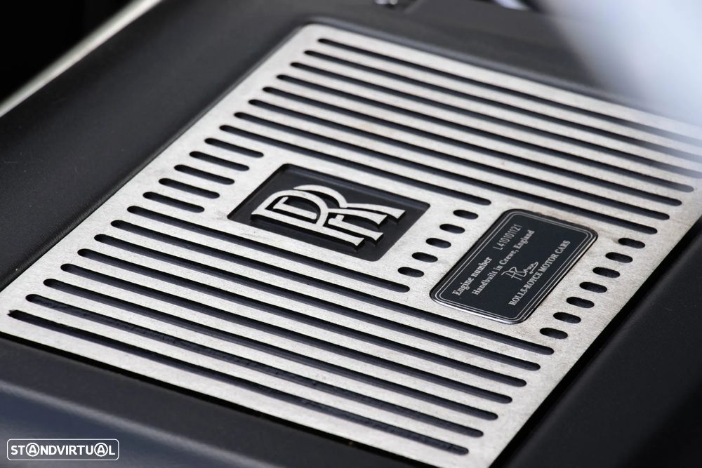 Rolls Royce Corniche Standard - 48