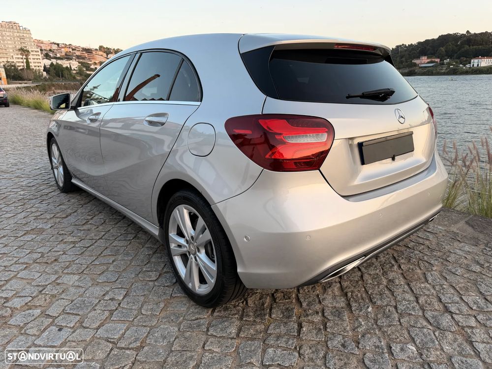 Mercedes-Benz A 200 CDI 4Matic 7G-DCT Urban - 4