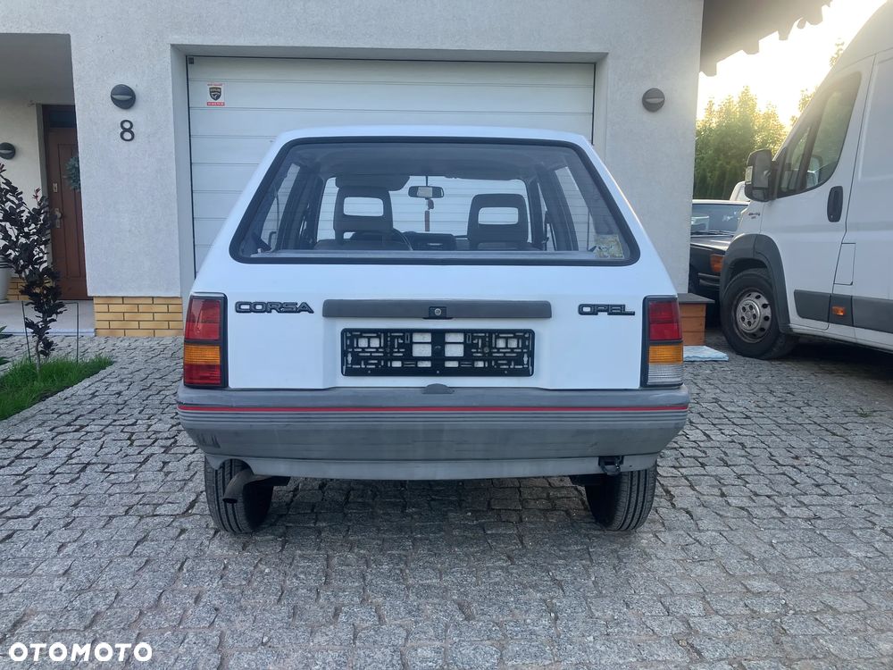 Opel Corsa - 3