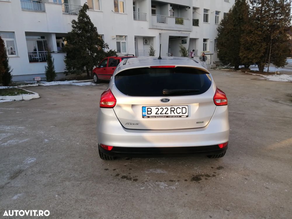 Ford Focus 1.0 EcoBoost Titanium - 6