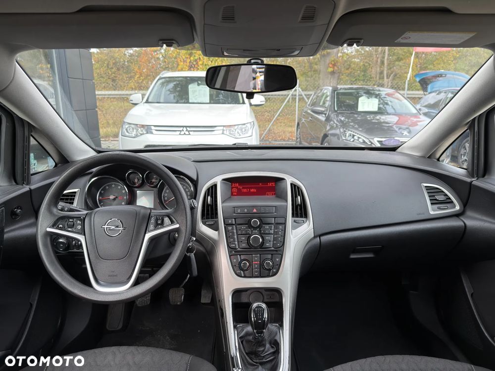 Opel Astra 1.6 Cosmo - 8