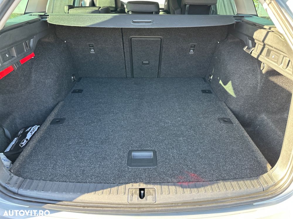Skoda Octavia Combi 2.0 TDI Style - 11