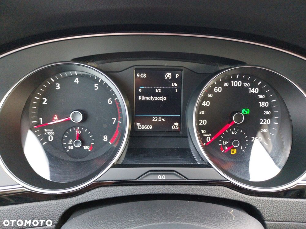 Volkswagen Passat Variant - 17