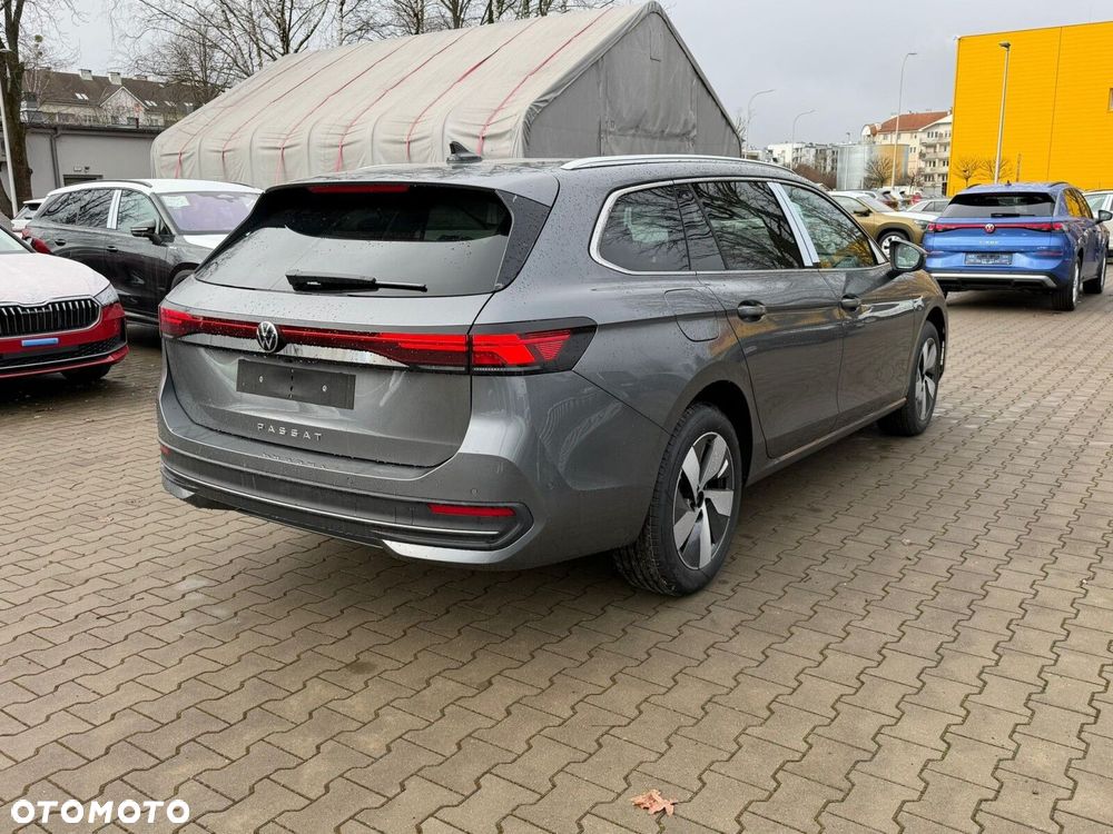 Volkswagen Passat - 3