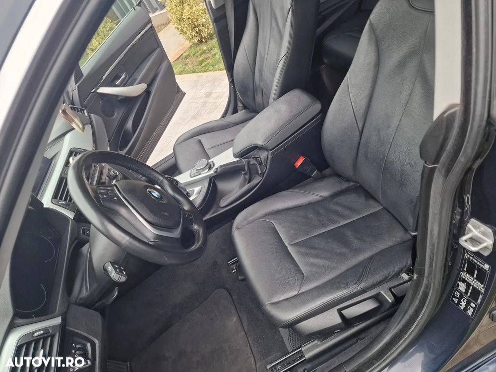 BMW Seria 3 320d xDrive AT - 32