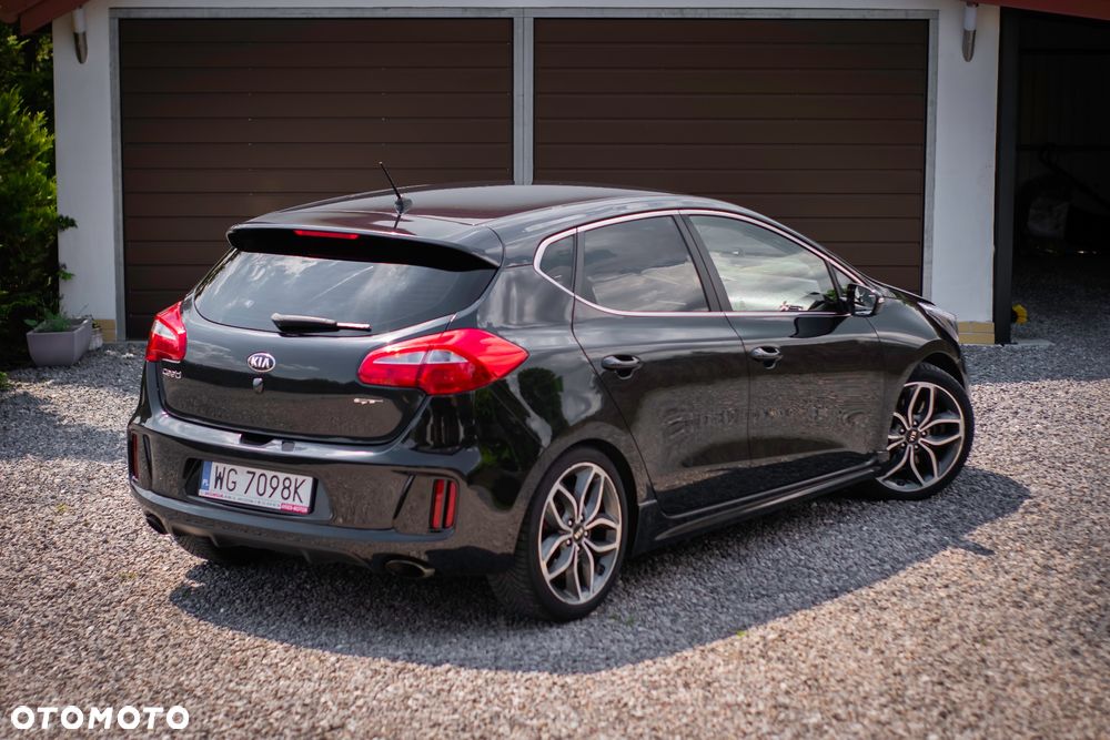 Kia Ceed 1.6 T-GDI GT - 6