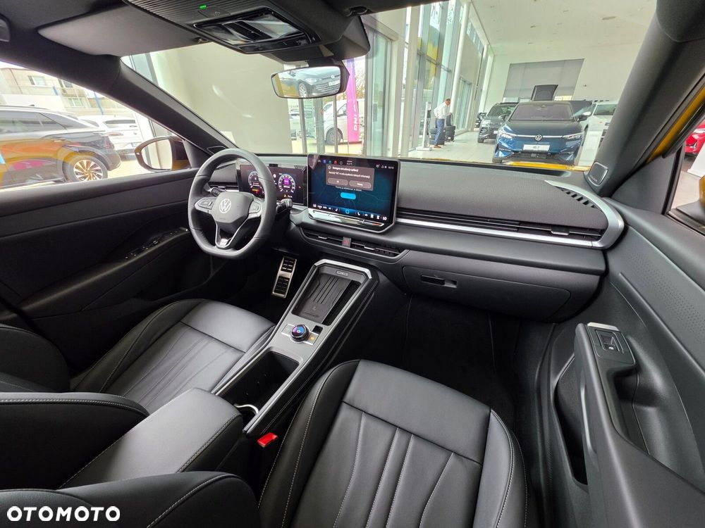 Volkswagen T-Roc 1.5 eTSI R-Line DSG - 26