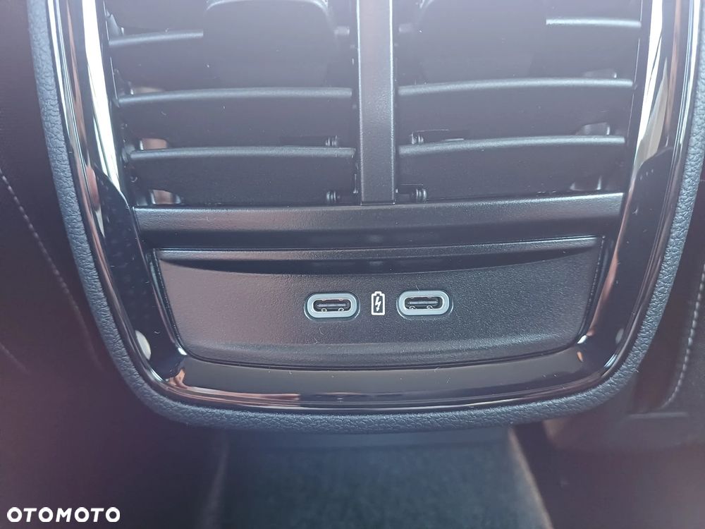 Skoda Kamiq 1.0 TSI Monte Carlo DSG - 24