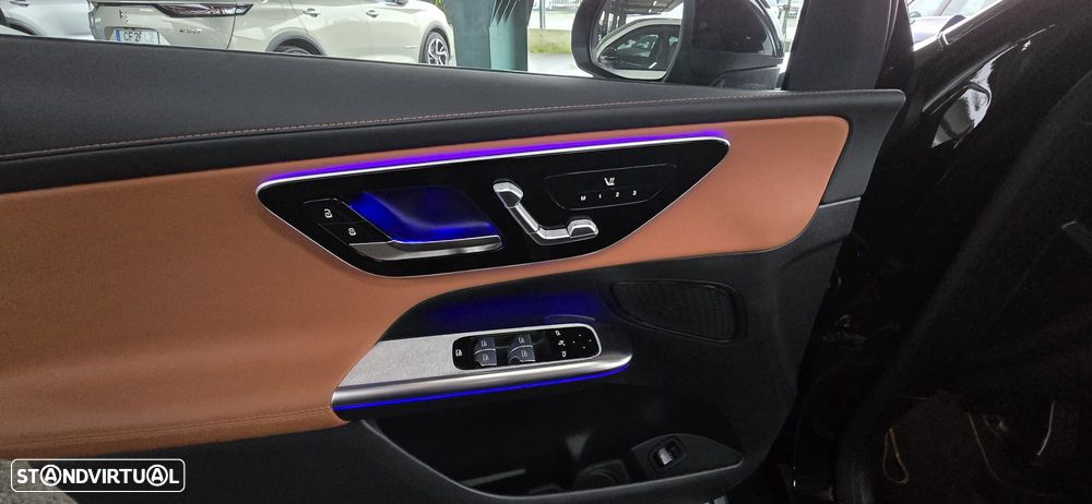 Mercedes-Benz GLC 300 de 4Matic 9G-TRONIC AMG Line Advanced - 25