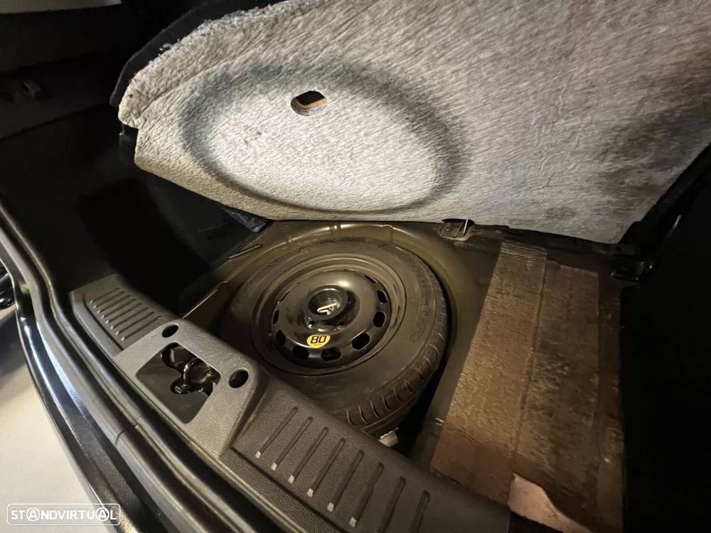 Ford Fiesta 1.0 EcoBoost Connected - 39