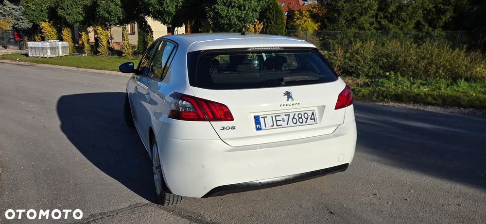 Peugeot 308 2019 photo 3