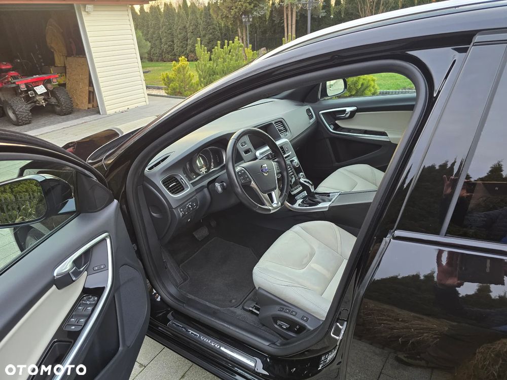 Volvo V60 - 10