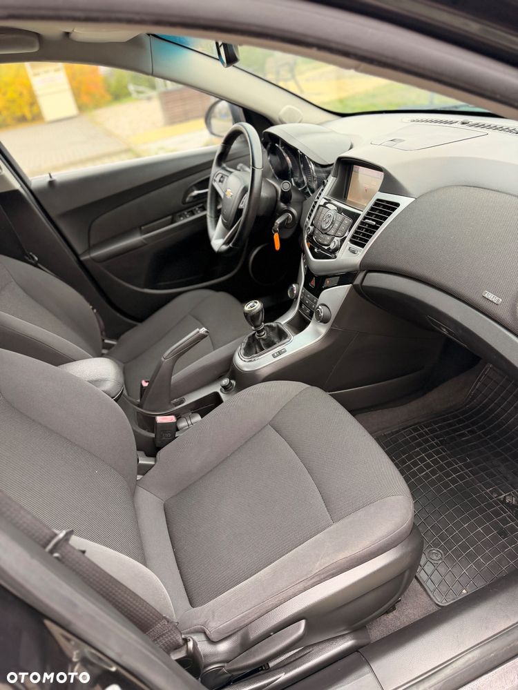 Chevrolet Cruze 1.7 D LT+ Premium - 12