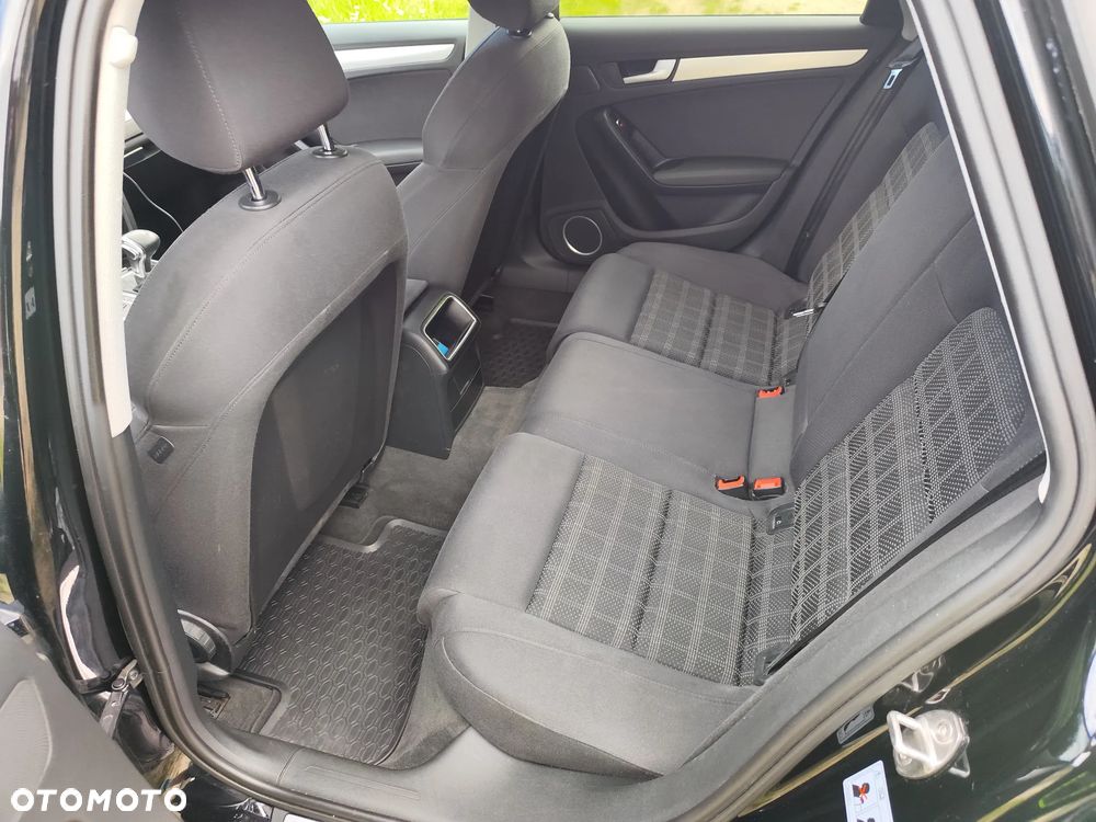 Audi A4 Avant - 11