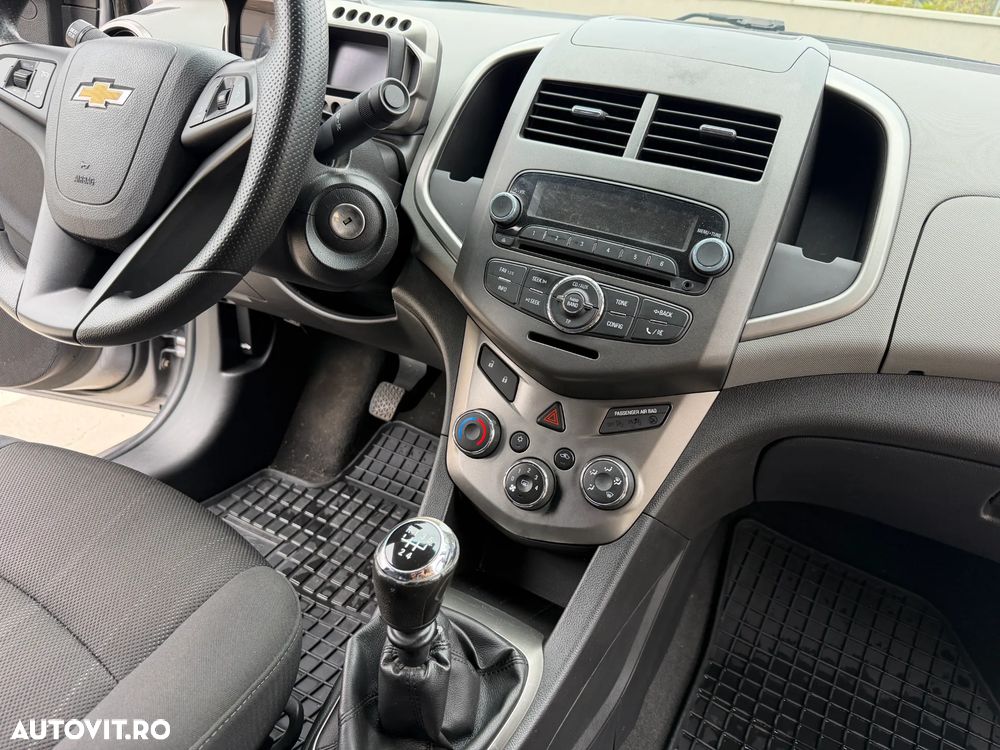 Chevrolet Aveo - 13