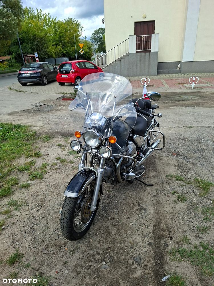 Moto Guzzi California - 13