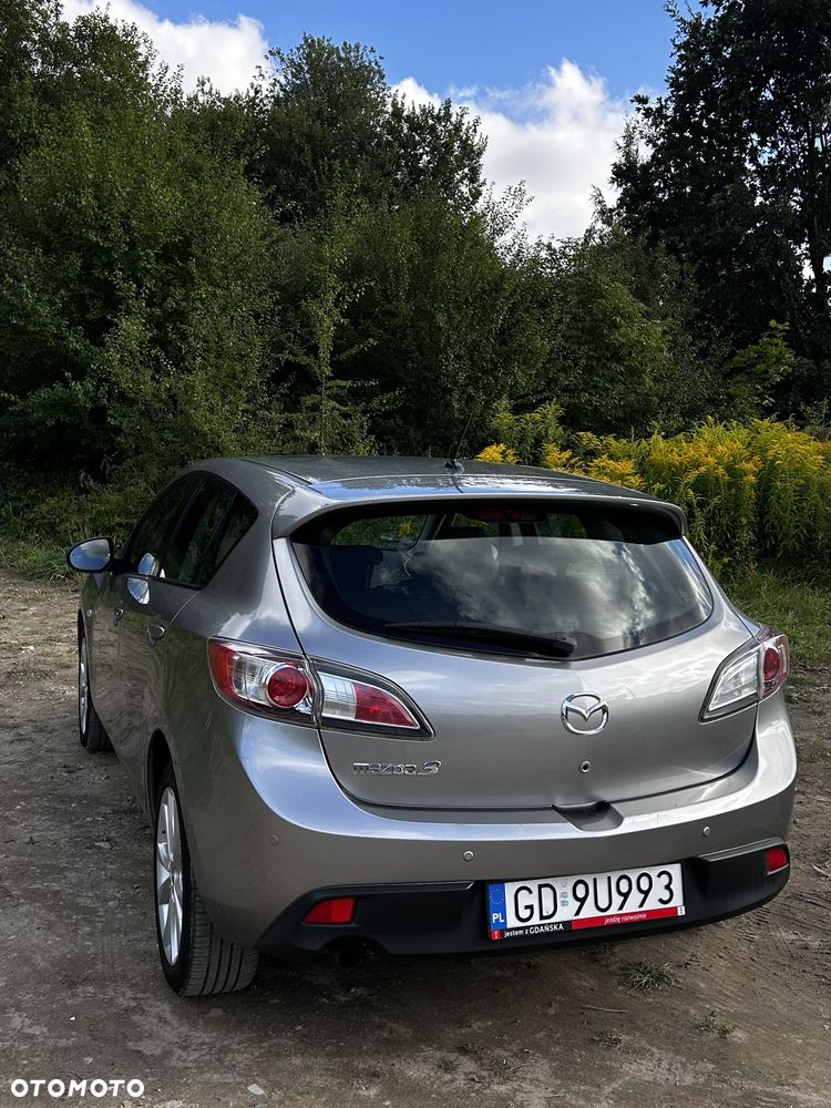 Mazda 3 1.6 Exclusive + - 4