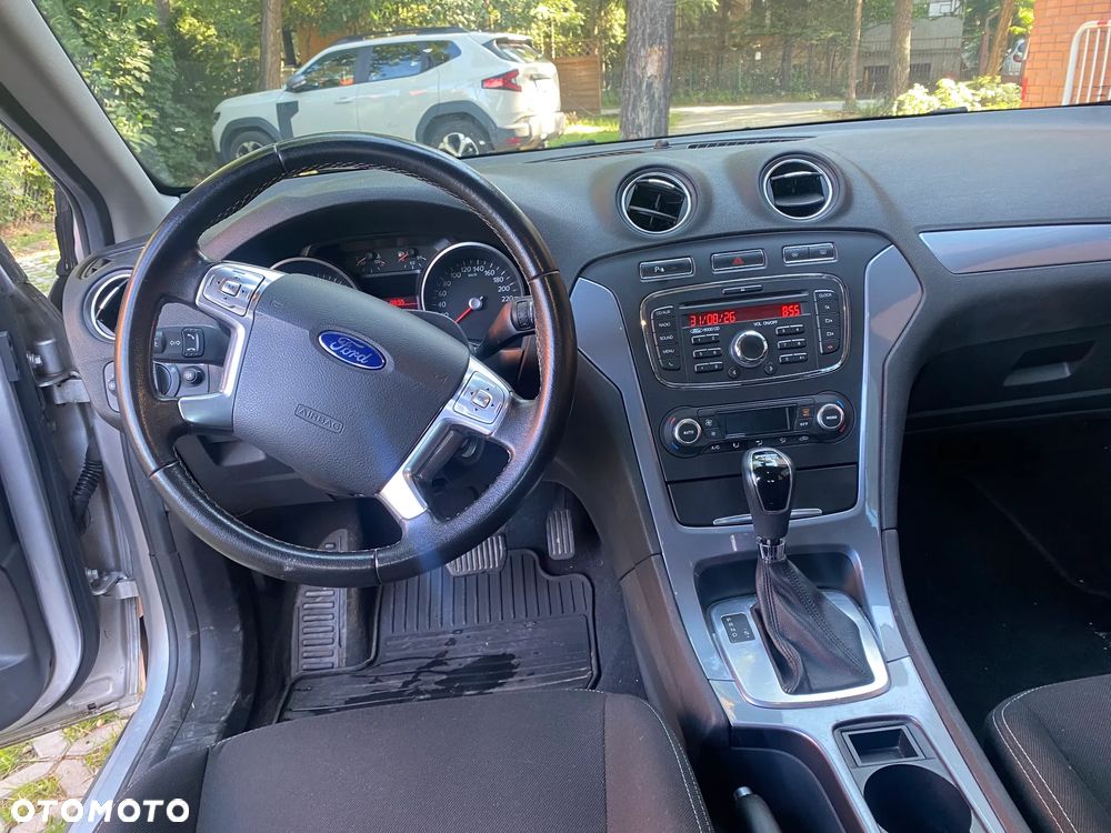 Ford Mondeo - 9