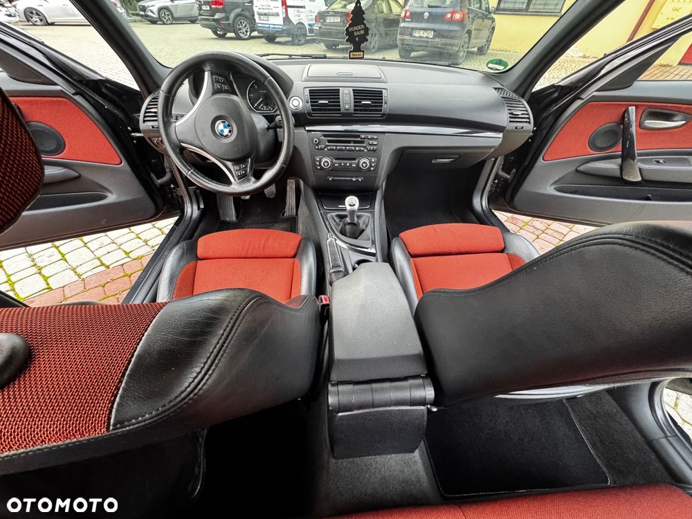 BMW Seria 1 118d Sport Line - 12