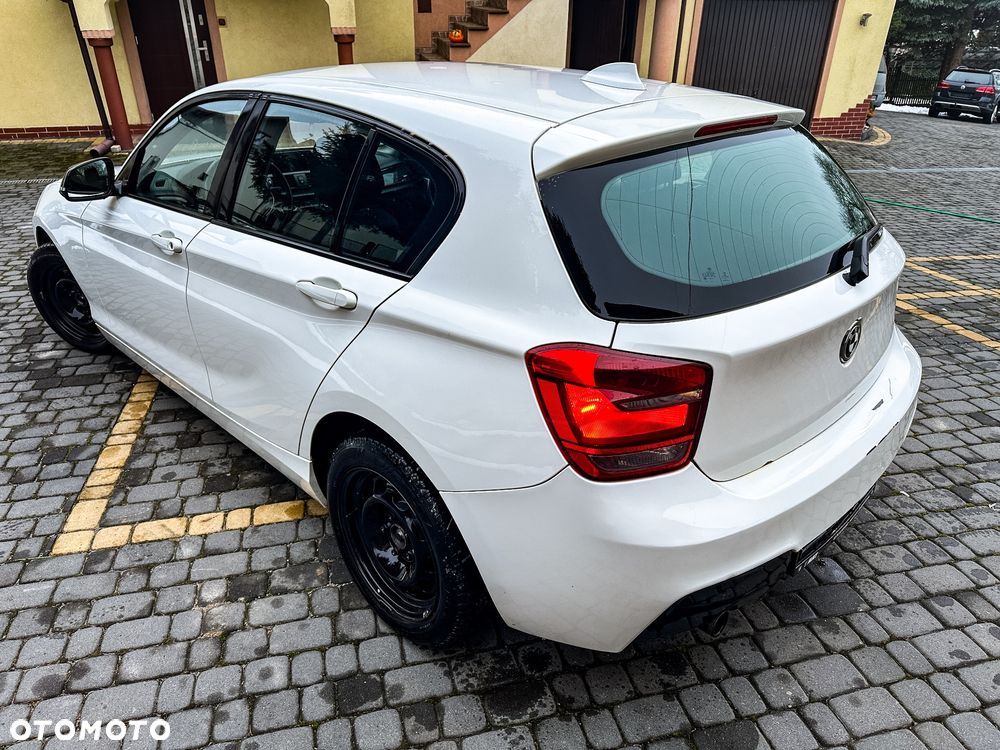 BMW Seria 1 114i Sport Line - 10
