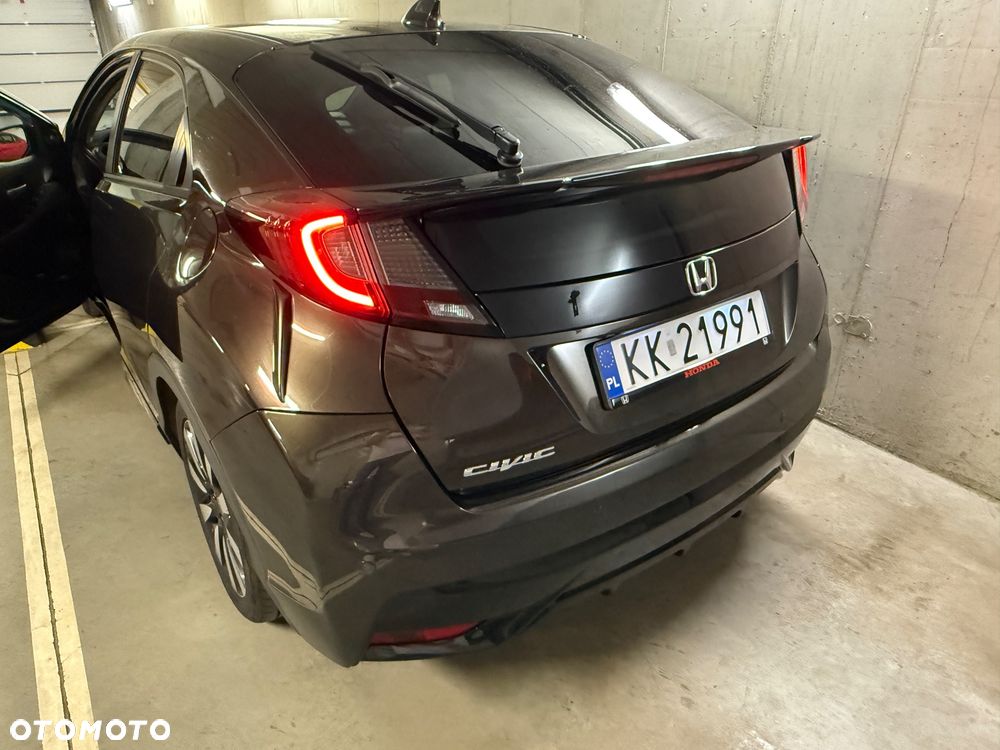 Honda Civic 1.6 i-DTEC Lifestyle Black Edition - 12