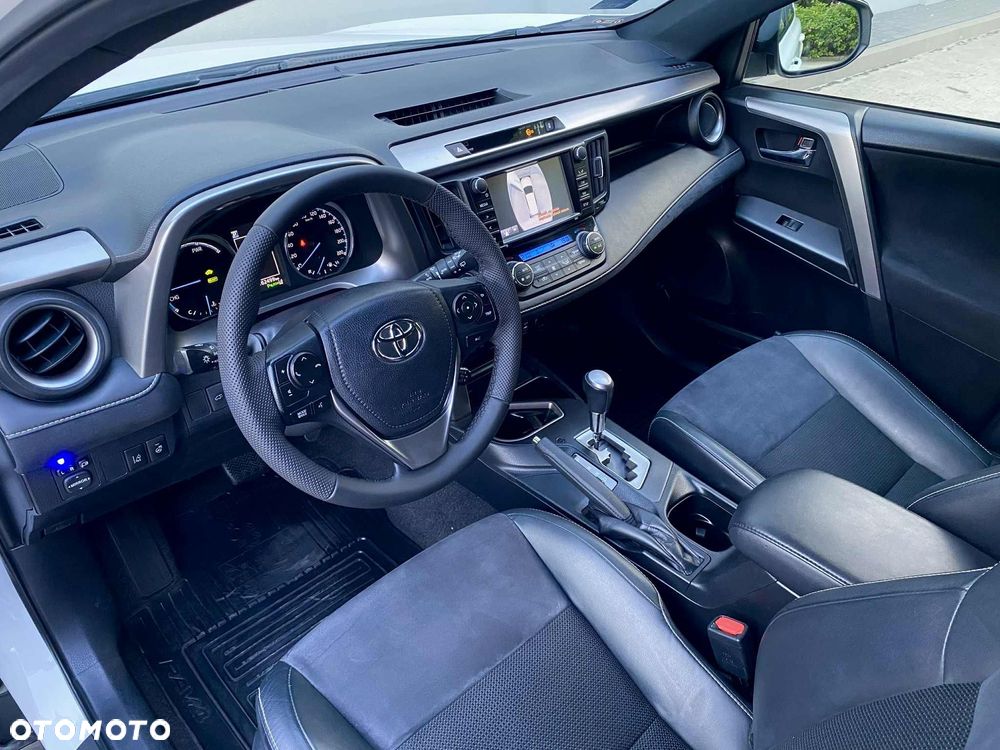 Toyota RAV4 Hybrid Premium 4x2 - 9