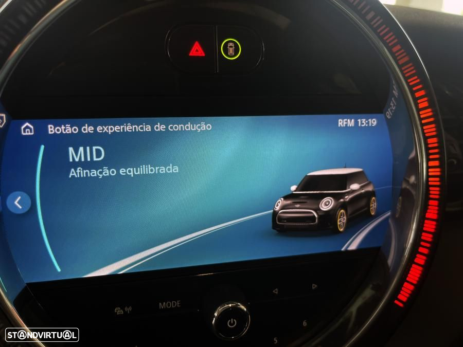 MINI 3 Portas Cooper SE Camden Edition - 40