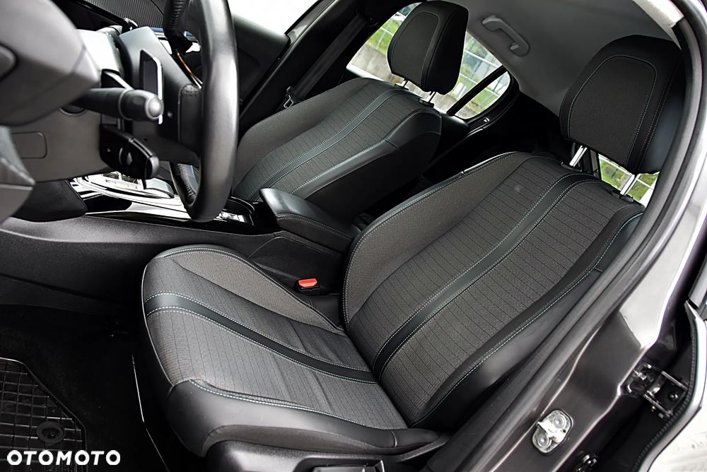 Peugeot 208 1.2 PureTech Allure S&S EAT8 - 18