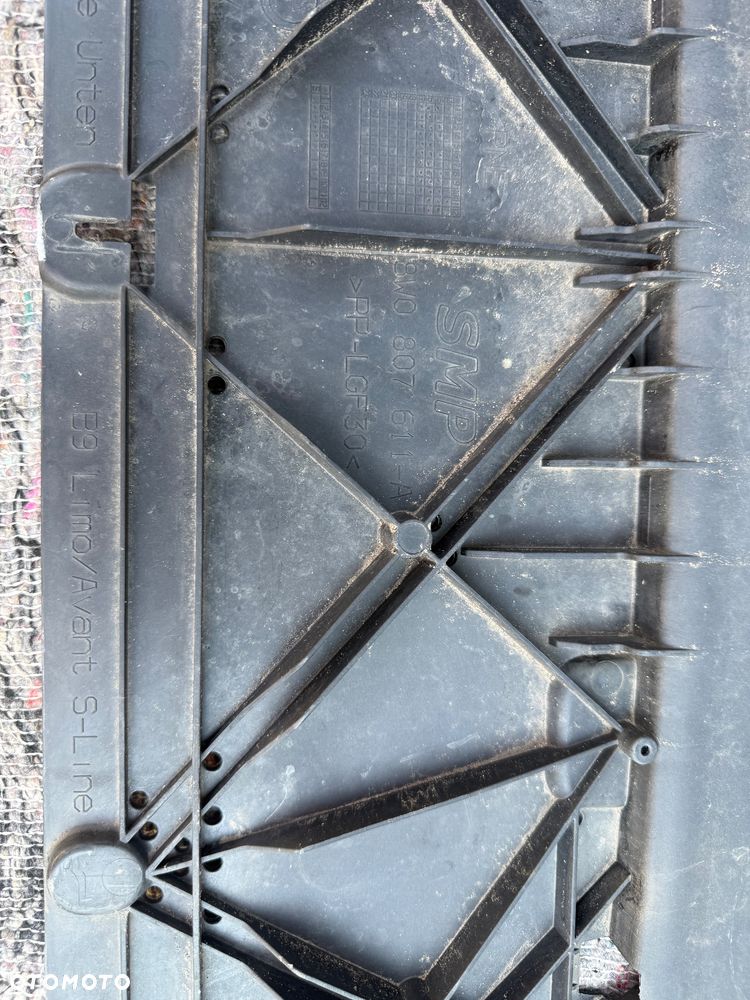 OSŁONA ZDERZAKA DOLNA AUDI A4 S LINE ORYGINAŁ 8w0 807 611 A - 2
