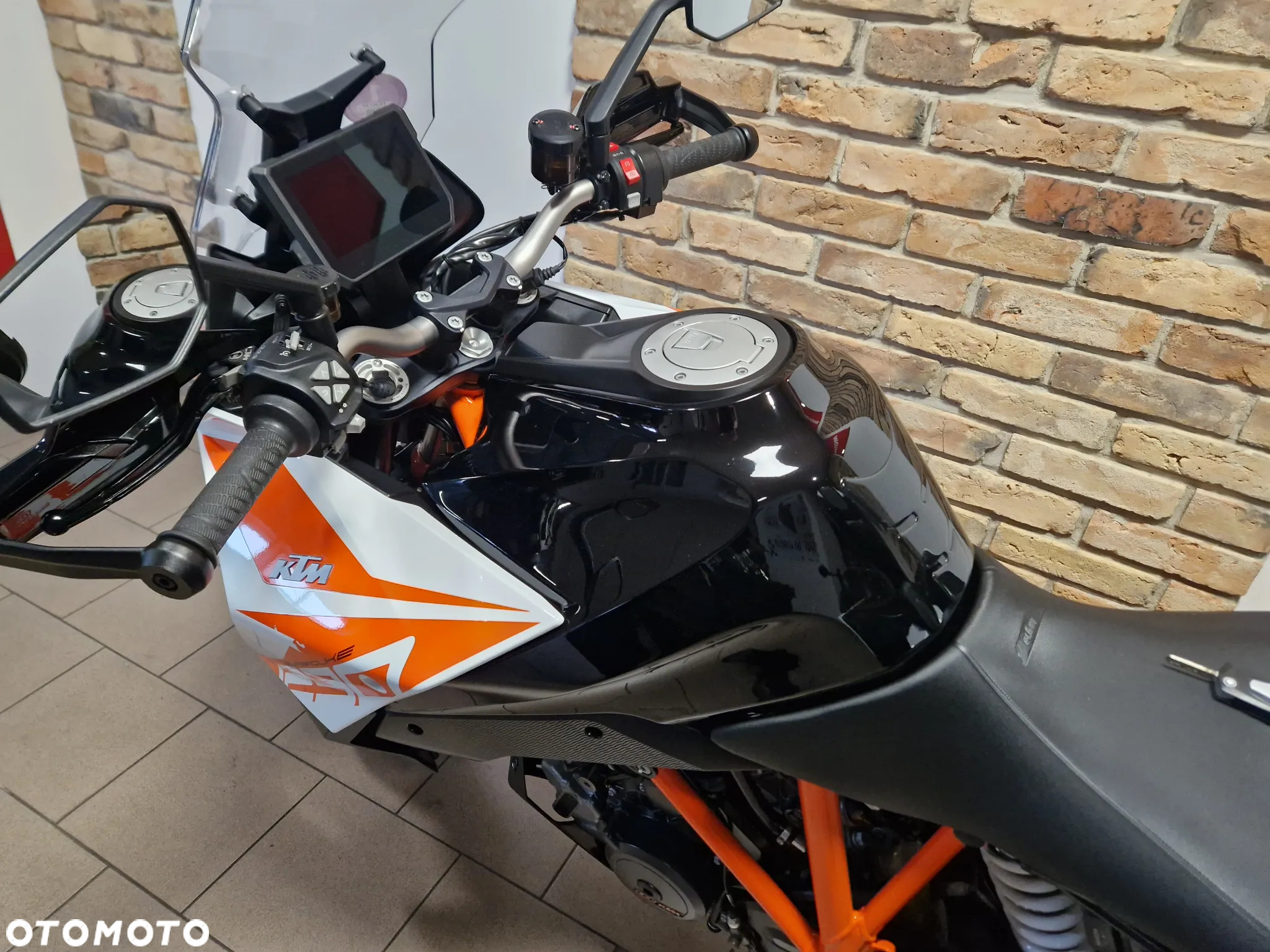 KTM Adventure - 24