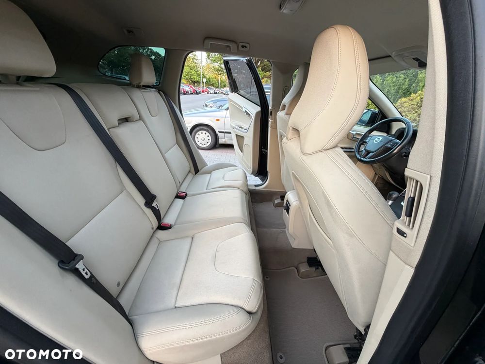 Volvo XC 60 D4 Momentum - 22