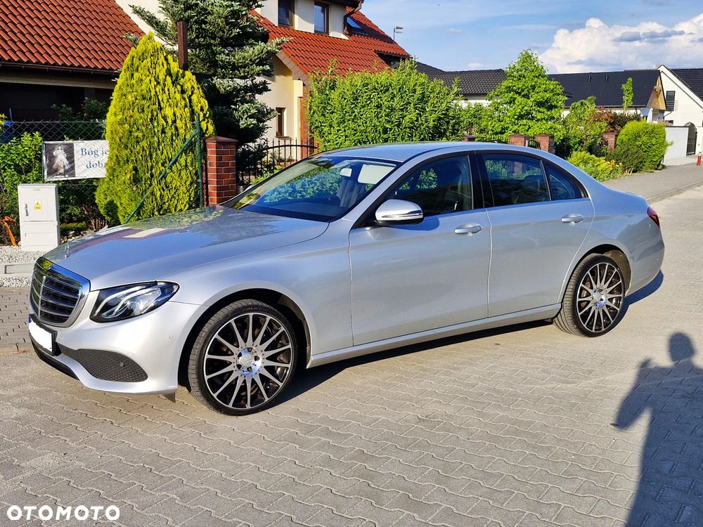 Mercedes-Benz Klasa E 220 d 9G-TRONIC - 3