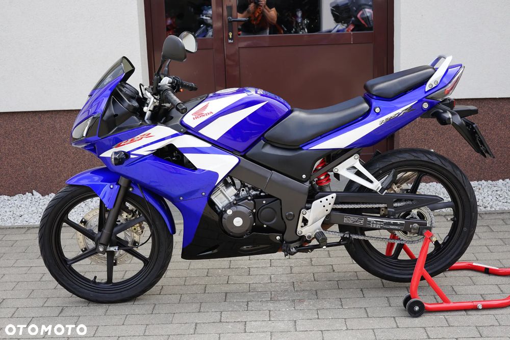 Honda CBR - 17