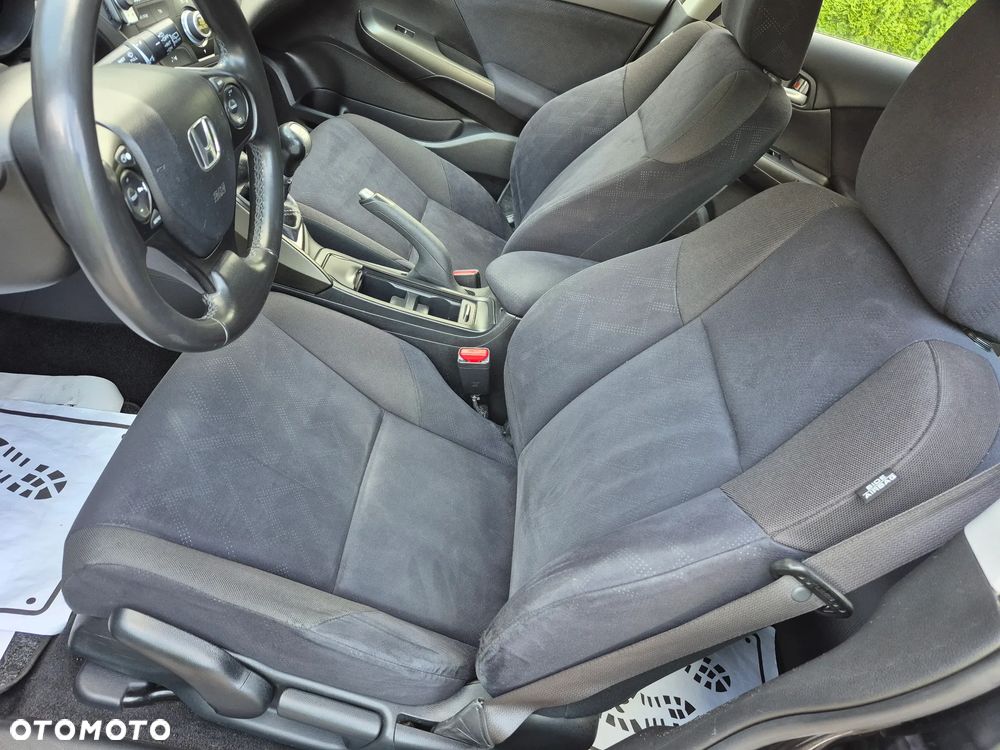 Honda Civic 1.8 Executive - 18