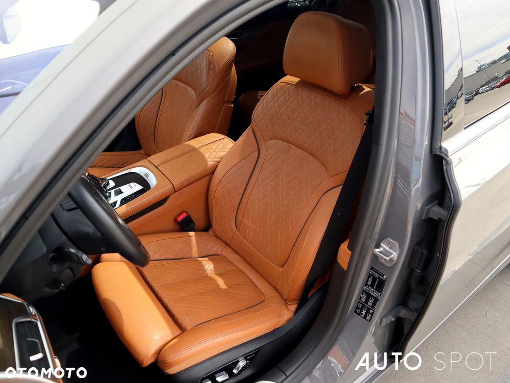 BMW Seria 7 740Ld xDrive sport - 15