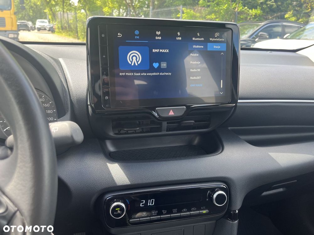 Toyota Yaris - 8