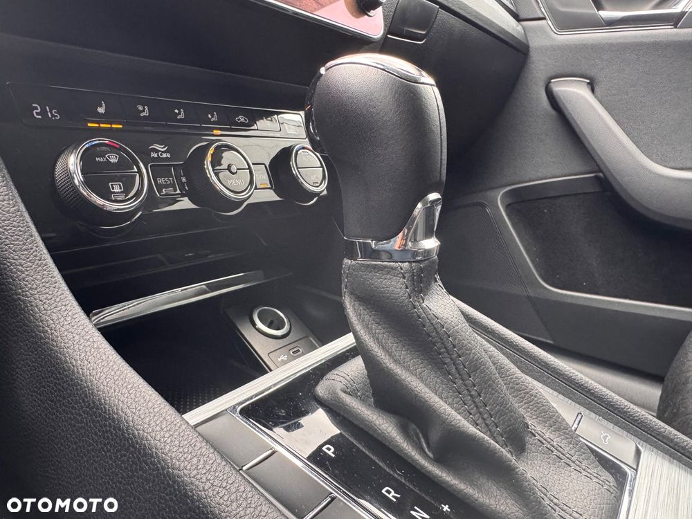 Skoda Superb 1.5 TSI Ambition DSG - 27