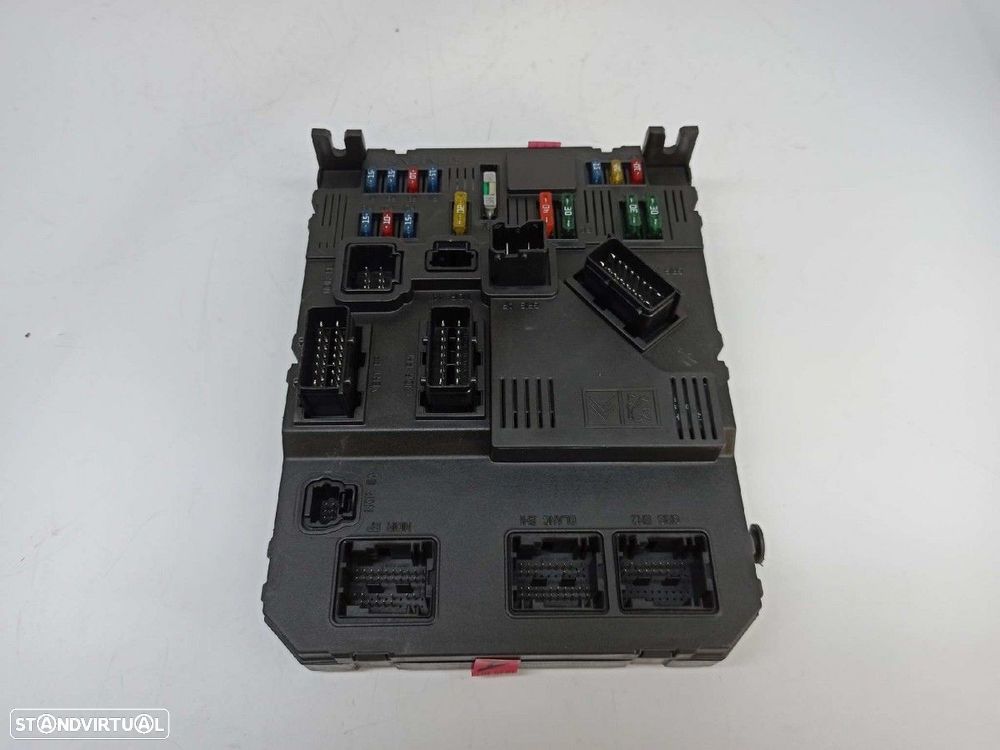 CAIXA DE RELÉS/ FUSÍVEIS PEUGEOT PARTNER (S2) COMBI PLUS - 4