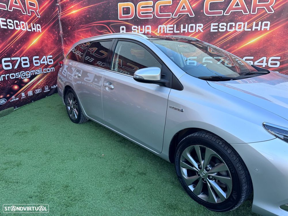 Toyota Auris Touring Sports 1.8 HSD Exclusive +Sky+Navi - 4