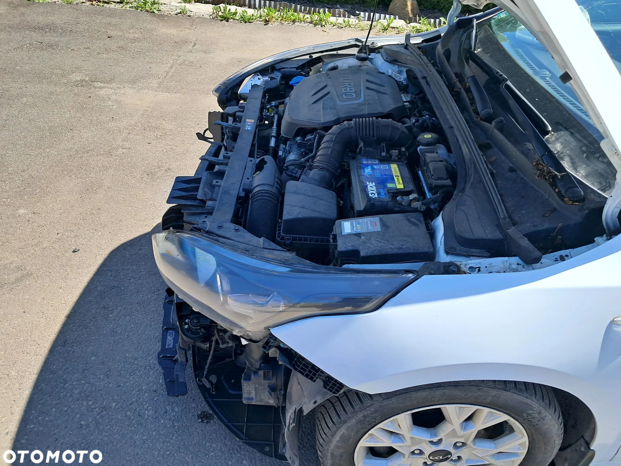 Kia Ceed - 12