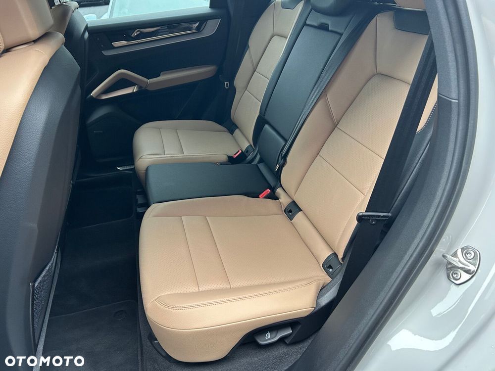 Porsche Cayenne E-Hybrid PHEV - 34