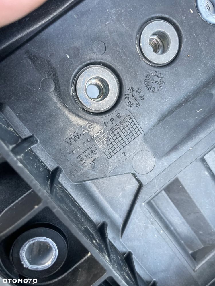 VW Tiguan II KODIAQ 22 ROK  podstawa akumulatora 5QF915331C - 2